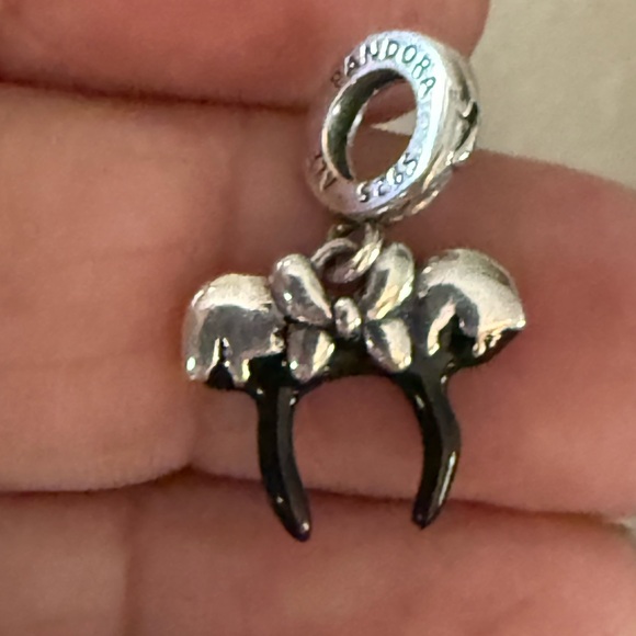 Pandora Silver and Black Bow Bracelet Charm - Picture 3 of 7